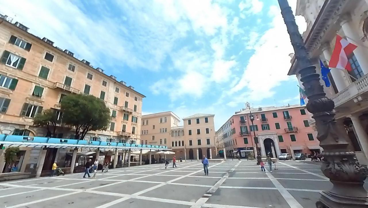 Tra Centro E Mare - Intero Appartamento Con Parcheggio Savona Zewnętrze zdjęcie